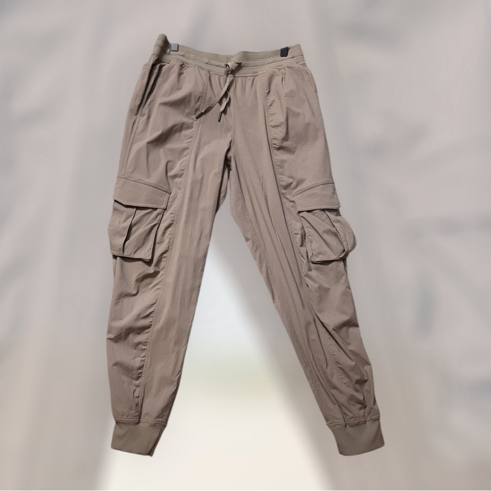 lululemon athletica cargo dance studios - Picture 4 of 7